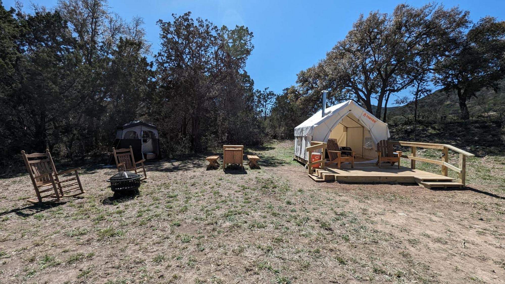A Peace Of Heaven Cabins And Rv Vanderpool Exterior foto